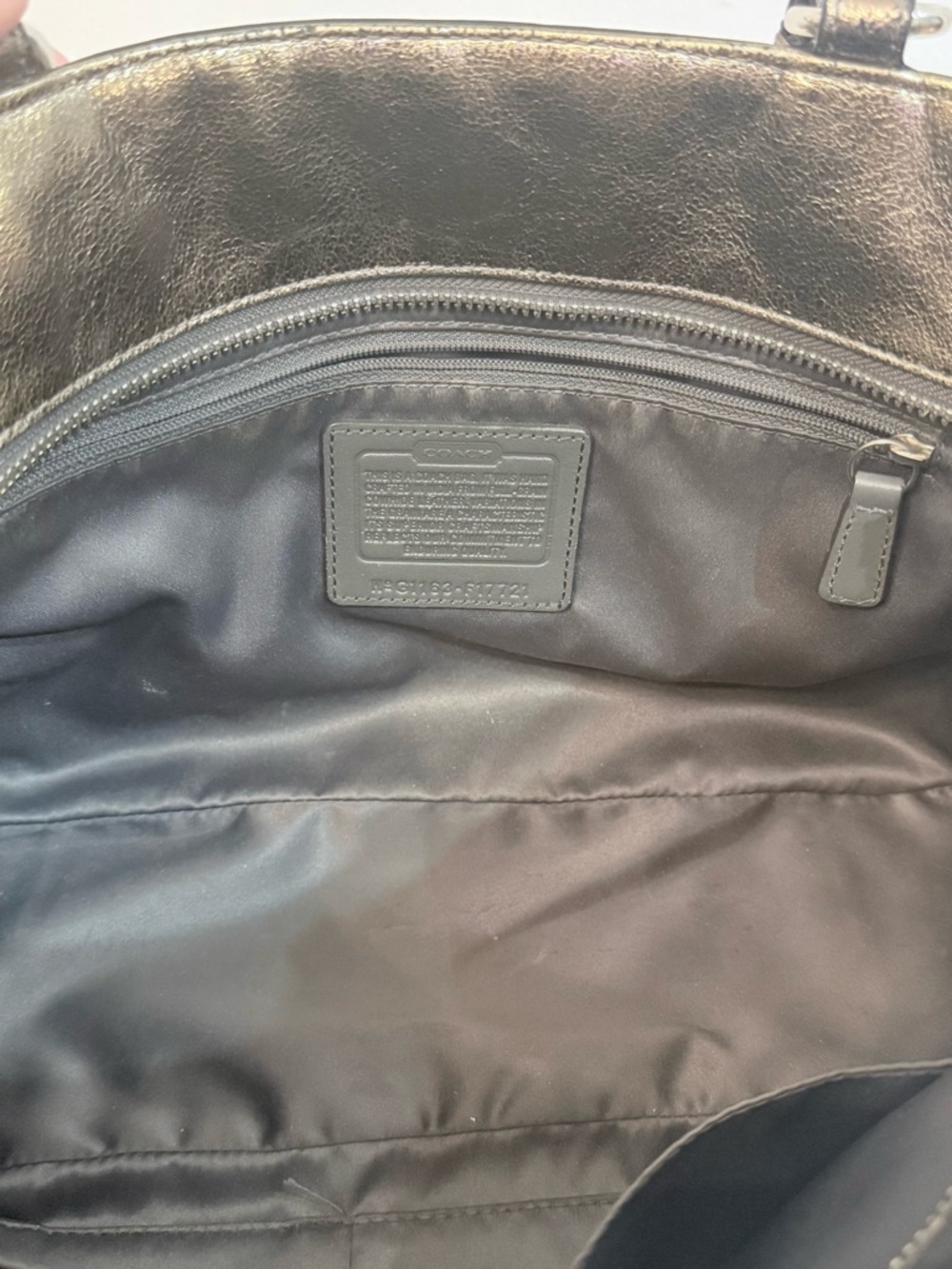 Coach Gallery F17721 Metallic Silver Leather Medium East West Tote Shoulder Bag - Picture 8 of 10
